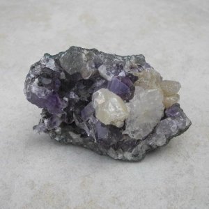 Amethyststück / Drusenkopf ca. 10 x 6 cm