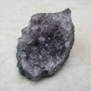 Amethyststück ca.8 x 5 x 5 cm