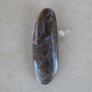 Boulder-Opal Anhänger gebohrt 65x22mm - Einzelstück