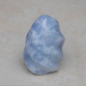 Calcit blau Flamme, 113 mm