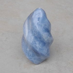Calcit blau Flamme, 140 mm