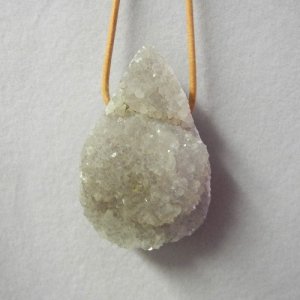 Quarz-Druse Anhänger gebohrt, 50x35mm