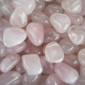 Rosenquarz Trommelsteine Größe 2 - 3,5 cm 250 g