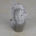 Amethyststück mit Standfläche ca. 7,5 x 8,5 x 10 cm