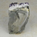 Amethyststück mit Standfläche ca 8 x 12 x 17 cm