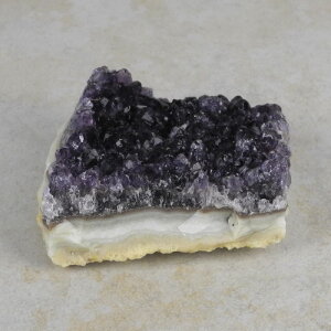 Amethyststück ca. 9 x 9 x 3 cm