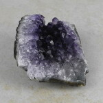 Amethyststück ca. 9,5 x 7,5 x 3,5 cm