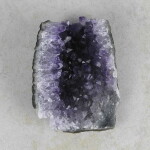 Amethyststück ca. 9,5 x 7,5 x 3,5 cm