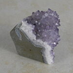 Amethyststück mit Standfläche ca. 7 x 7 x 6 cm