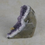 Amethyststück mit Standfläche ca. 5,5 x 7 x 8,5 cm