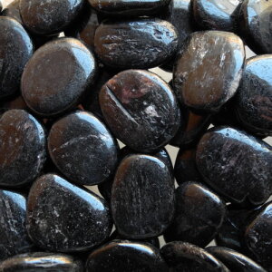 Turmalin schwarz (Schörl) Scheibenstein, ca.34 - 40 mm