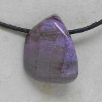 Sugilith Anhänger gebohrt, ca. 29 x 21 x 13 mm,...