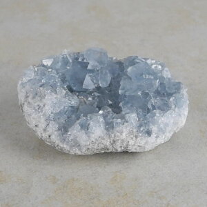 Coelestin Geode / Rohstein, ca. 8,5 x 6,5 x 3,5 cm, Einzelstück