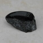 Schwarzer Turmalin / Schörl Anschliff, ca. 8 x 7 x 3,5 cm