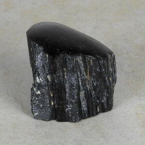 Schwarzer Turmalin / Schörl Anschliff, ca. 6 x 5 x 5,5 cm