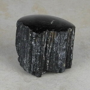 Schwarzer Turmalin / Schörl Anschliff, ca. 6 x 4 x 6 cm