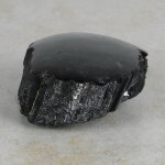 Schwarzer Turmalin / Schörl Anschliff, ca. 9 x 8 x 3,5 cm