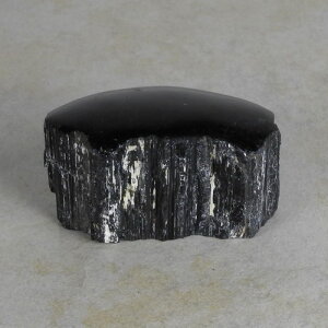 Schwarzer Turmalin / Schörl Anschliff, ca. 8 x 4,5 x 4 cm