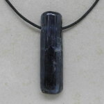 Disthen(Cyanit) Anhänger gebohrt 54 x 15 x 9 mm -...