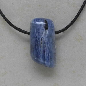 Disthen(Cyanit) Anhänger gebohrt 31 x 16 x 13 mm - Einzelstück