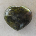 Opal grün Herz, ca. 80 x 71 x 39  mm - Einzelstück