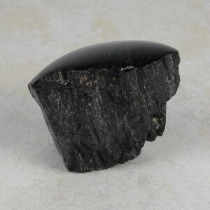 Schwarzer Turmalin / Schörl Anschliff, ca. 4,5 x 8 x 6,5 cm