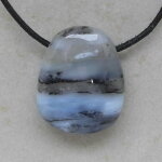 Andenopal blau Trommelstein gebohrt, 31 x 25 x 13 mm -...