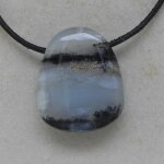 Andenopal blau Trommelstein gebohrt, 31 x 25 x 11 mm - Einzelstück