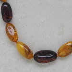 Bernstein-Oliven-Kette Multicolor mit Drehverschluss, 46...