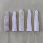 Rosenquarz Obelisk ca. 70 - 90 mm
