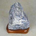 Sodalith Rohstein mit Holzsockel - Einzelstück