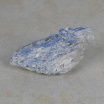 Kyanit Rohstein, ca. 10 x 4 x 4 cm