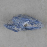 Kyanit Rohstein, ca. 10 x 4 x 4 cm