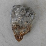 Kyanit Rohstein, ca. 8 x 5,5 x 3 cm