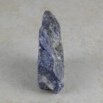 Sodalith Rohstein mit Standfläche - Einzelstück