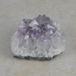 Amethyststück ca. 7 x 8 x 4 cm