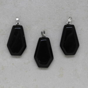 Schwarzer Obsidian Anhänger in Sargform mit Öse