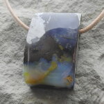 Boulder-Opal Anhänger gebohrt 30 x 19 x 9 mm - Einzelstück