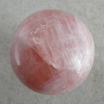 Rosenquarz Kugel, 69 mm