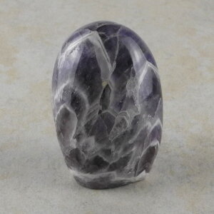 Amethyst Freeform mit Standfläche, ca. 44 x 78 x 90 mm