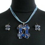 Halskette und Ohrhänger aus Metall und Strass, blauer Knoten